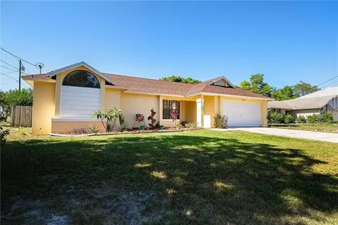 1660 W Chapel Drive Deltona FL 32725
