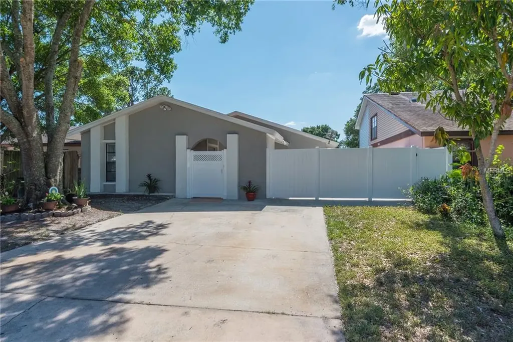 10760 Glen Ellen Drive Tampa FL 33624