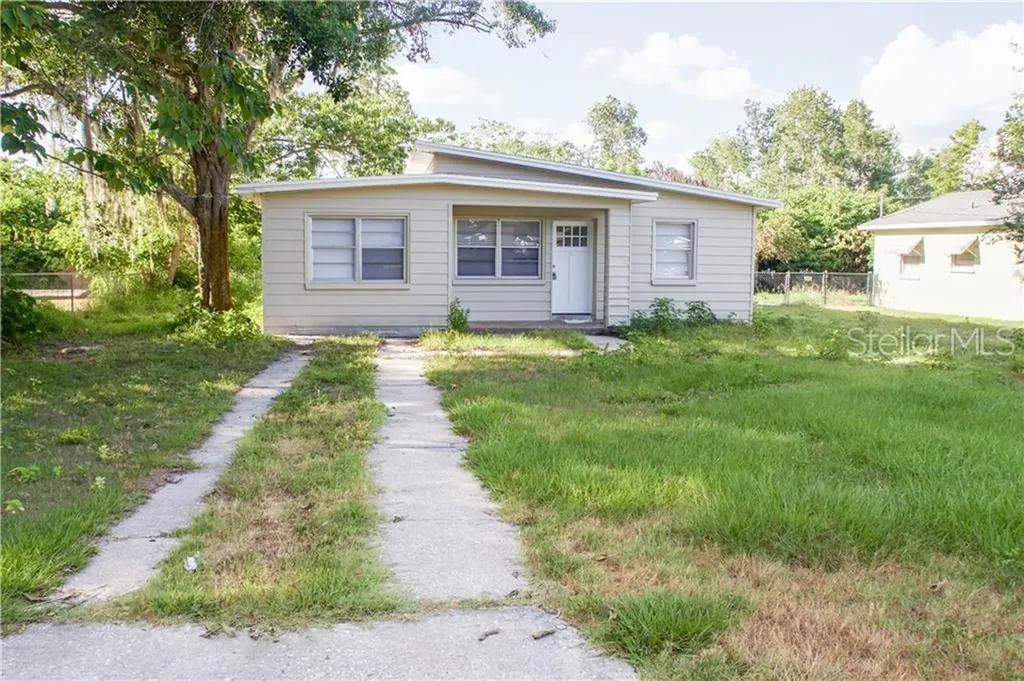 2160 Colonial Avenue Lakeland FL 33801