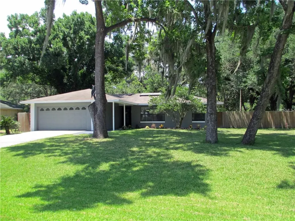 805 Nestlewood Court Lakeland FL 33813