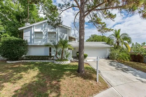 2725 Long Point Lane Palm Harbor FL 34684