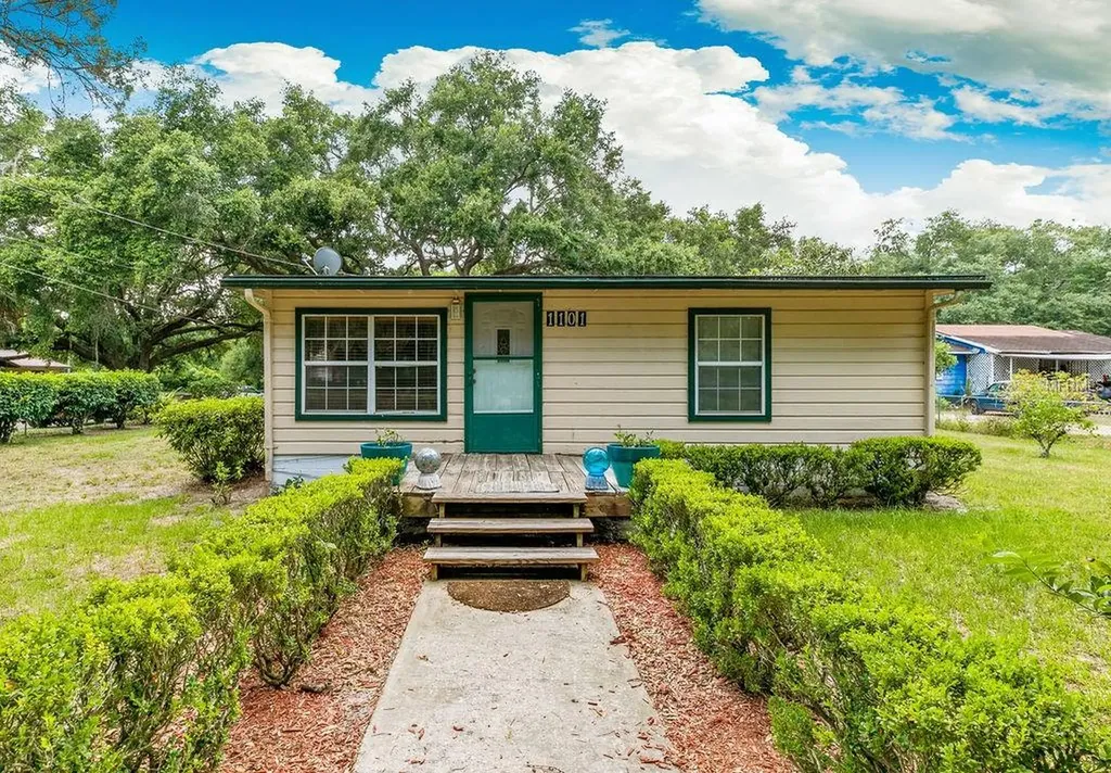 1101 Pioneer Trail Leesburg FL 34748