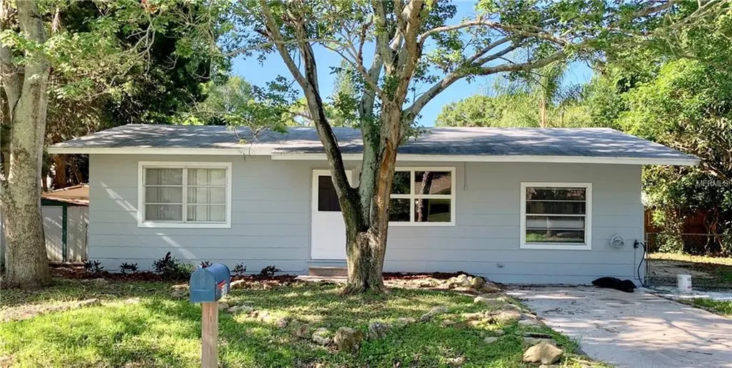 6180 56th Place N St Petersburg FL 33709