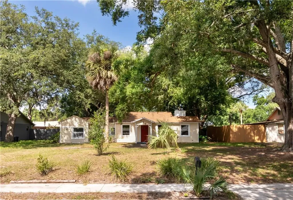 220 Lake Ellen Drive Casselberry FL 32707