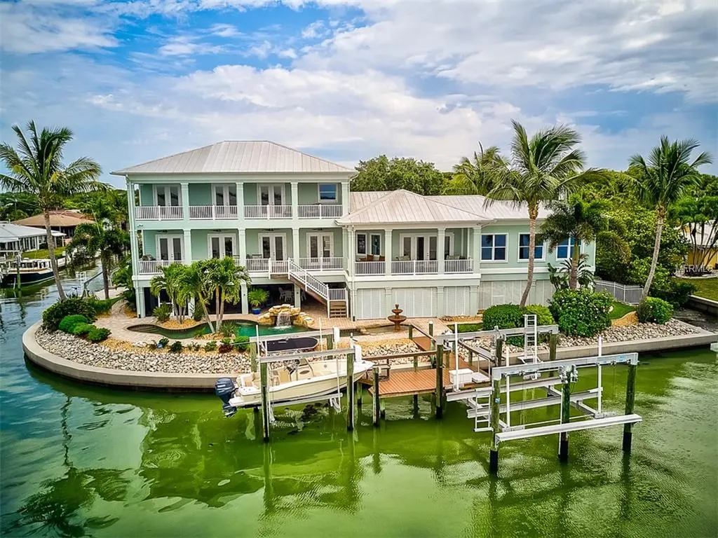 300 Magnolia Avenue Englewood FL 34223