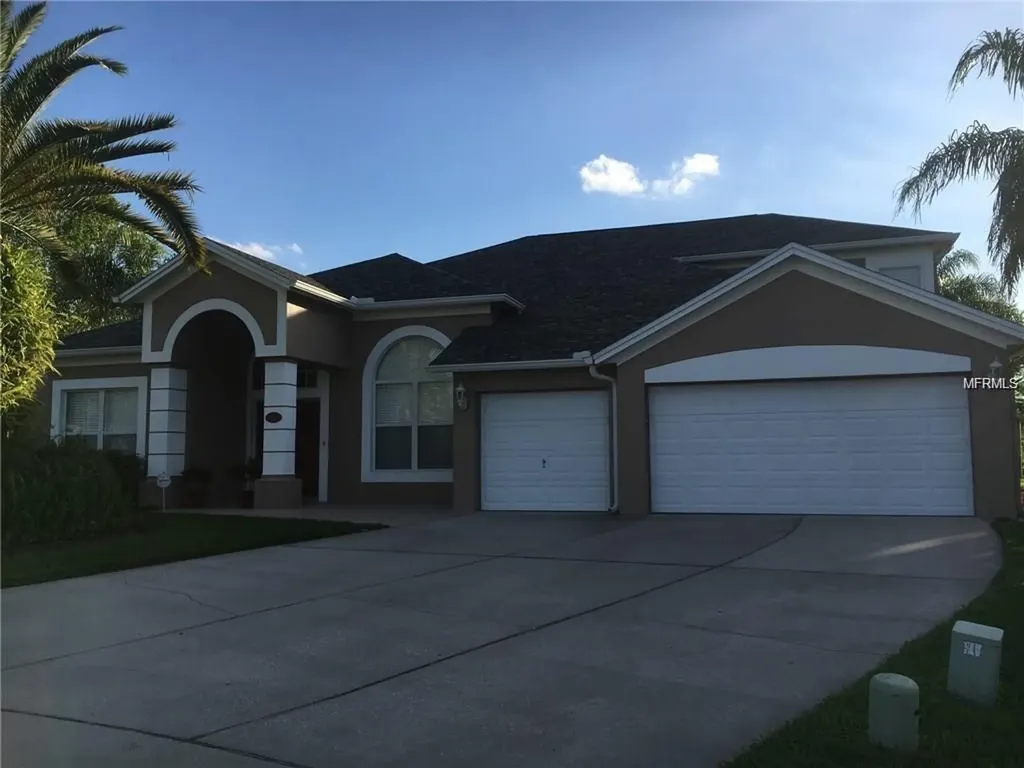 600 Lakescape Court Orlando FL 32828
