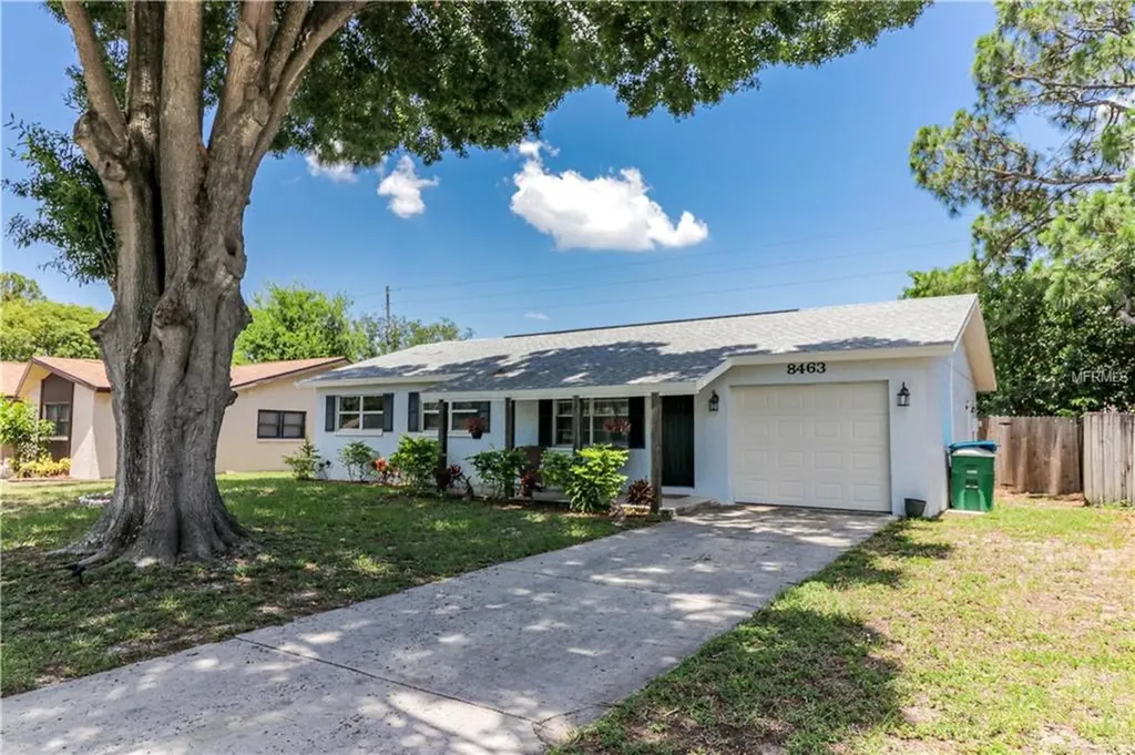 8463 Jennifer Lane Seminole FL 33777