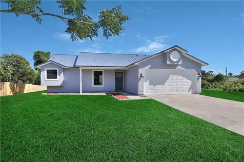 1804 Whipple Drive Deltona FL 32738