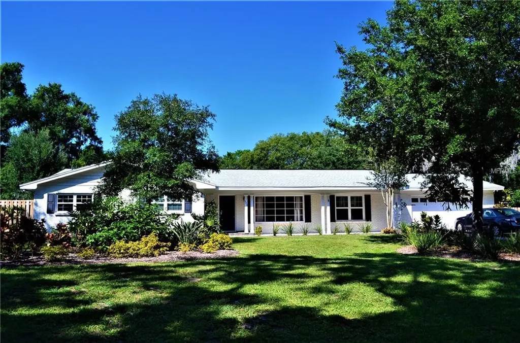 526 S Riverhills Drive Temple Terrace FL 33617