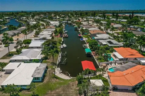 4504 Coral Boulevard Bradenton FL 34210