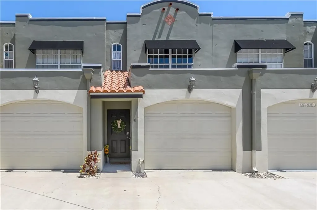 2918 W Gandy Boulevard Tampa FL 33611