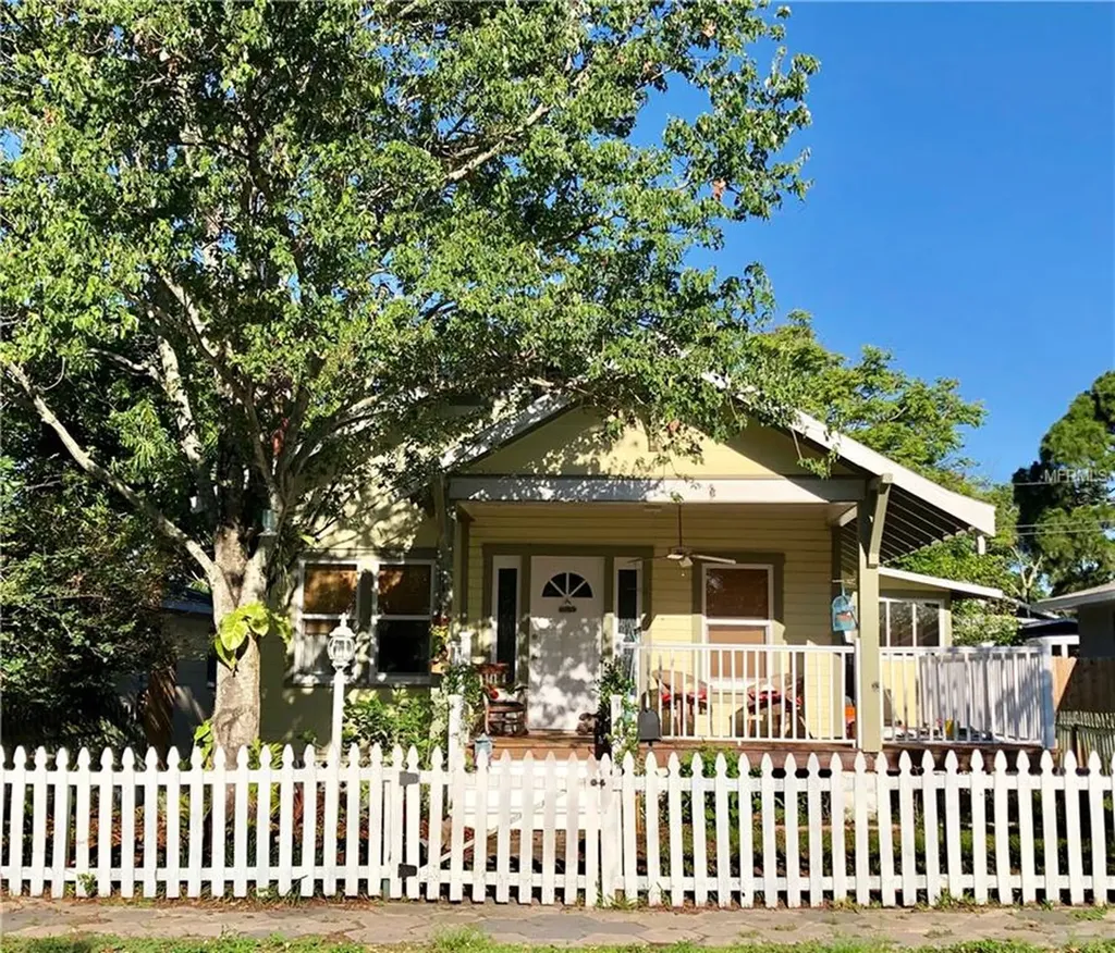 3034 8th Street N St Petersburg FL 33704