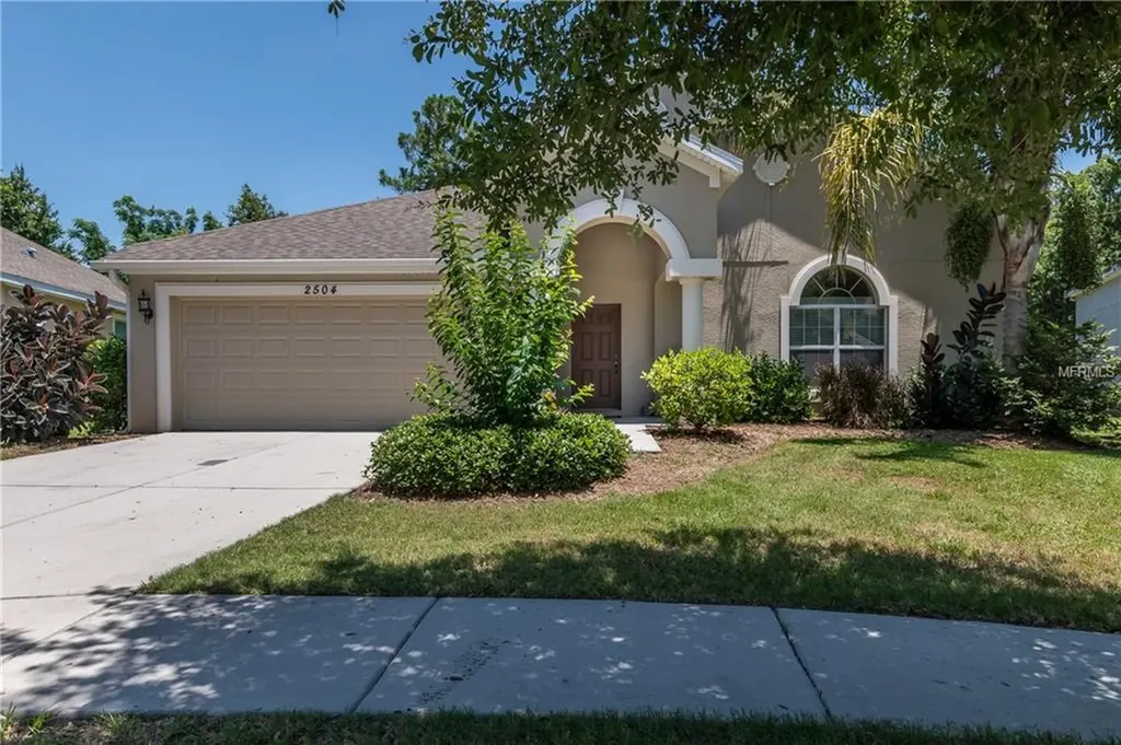 2504 Erindale Oaks Lane Valrico FL 33596