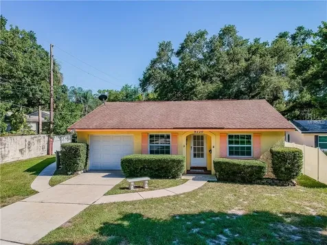 8220 27th Avenue N St Petersburg FL 33710