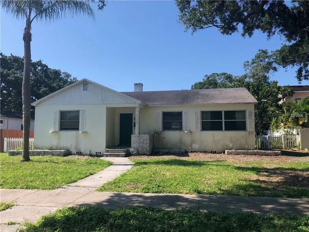 312 35th Avenue NE St Petersburg FL 33704