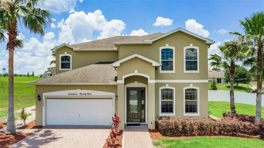 1729 Garden View Street Mascotte FL 34753