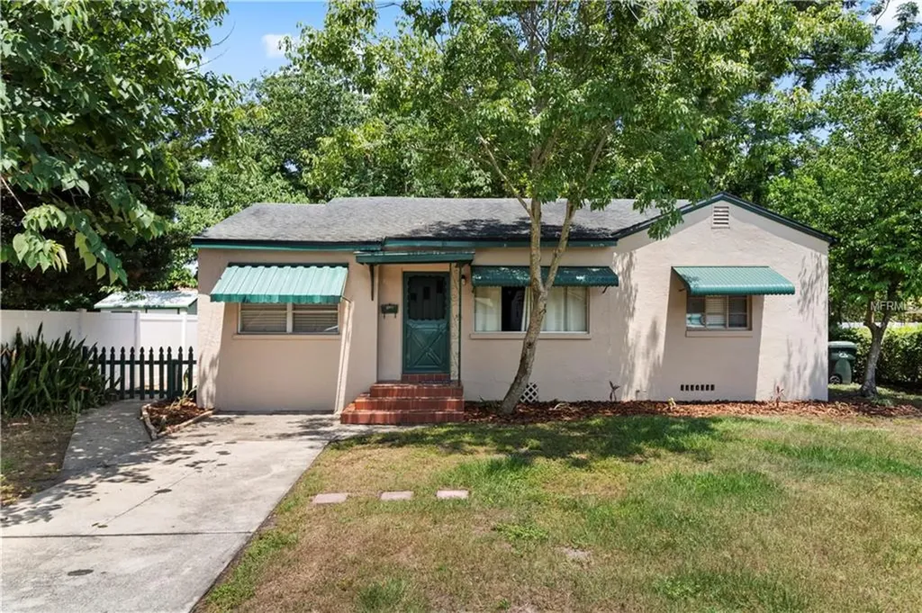 2302 Derbyshire Avenue Lakeland FL 33803