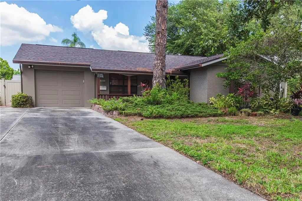 6814 Chippendale Court Tampa FL 33634