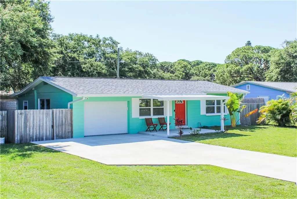4315 78th Way N St Petersburg FL 33709