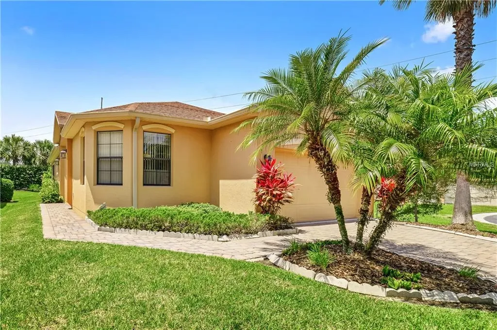 517 Millifiora Lane Kissimmee FL 34759
