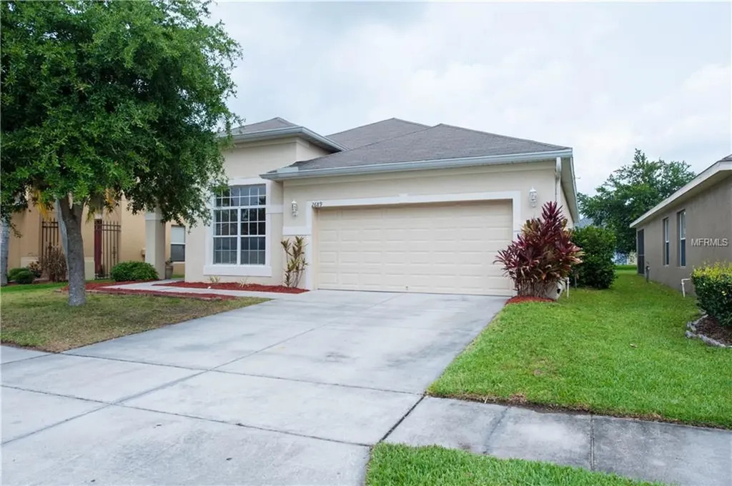2689 Holly Pine Circle Orlando FL 32820