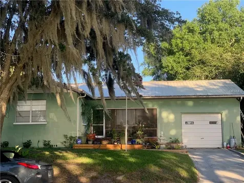 319 S Lake Avenue Groveland FL 34736