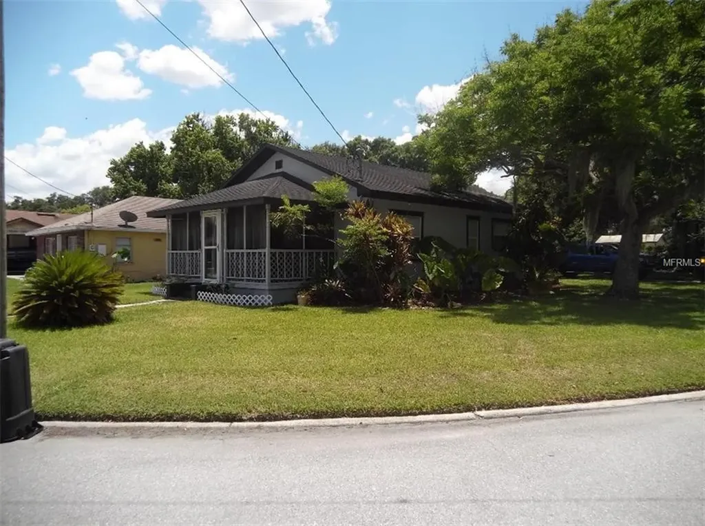 202 Florida Drive Auburndale FL 33823