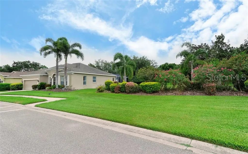 263 Londonderry Drive Sarasota FL 34240