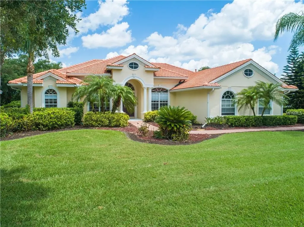 8848 Bloomfield Boulevard Sarasota FL 34238