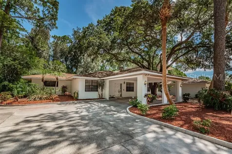 7591 46th Avenue N St Petersburg FL 33709