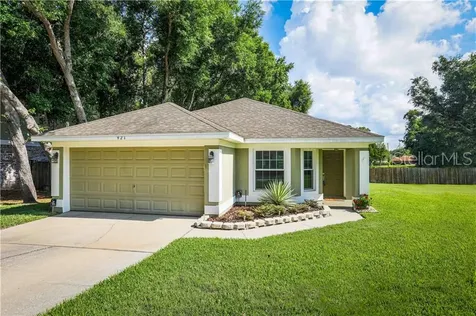 921 Royal Oaks Drive Apopka FL 32703