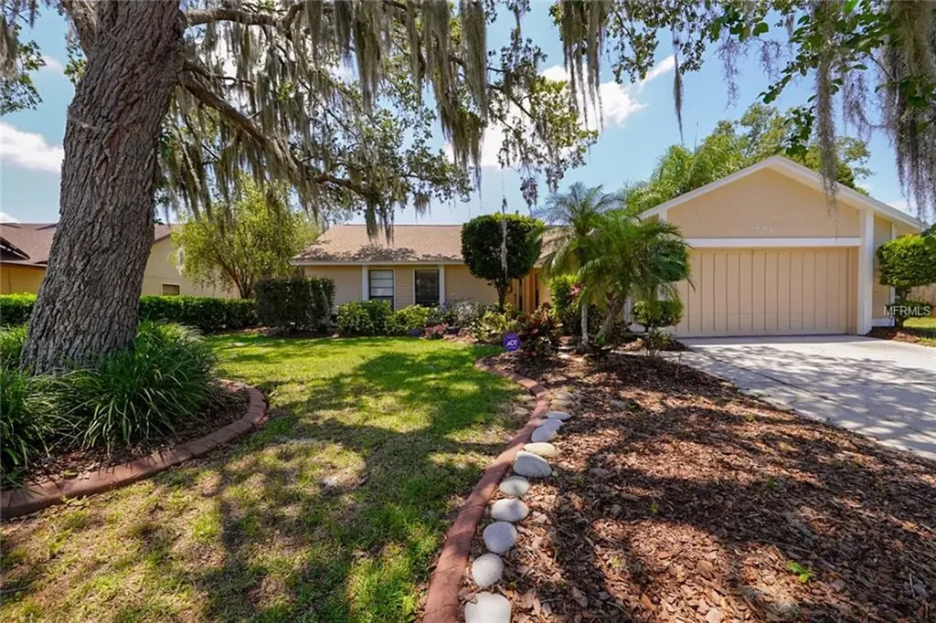 703 Brinton Court Brandon FL 33511