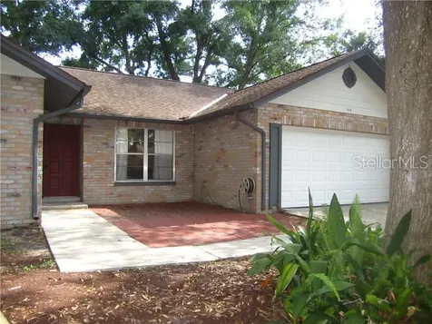 504 Sovereign Court Tampa FL 33613