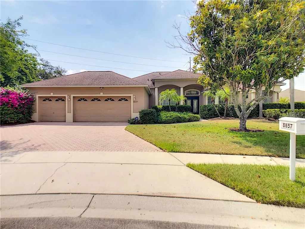 8657 Tara Oaks Court Orlando FL 32836