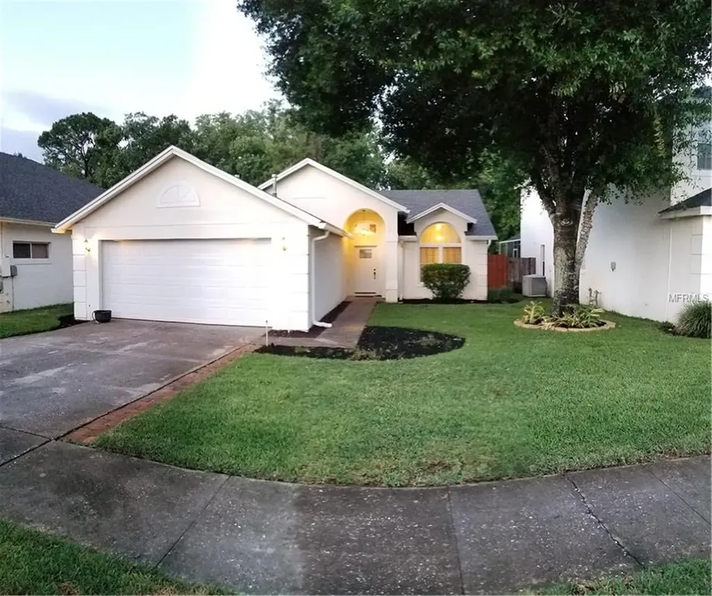 428 Pinewood Drive Davenport FL 33896