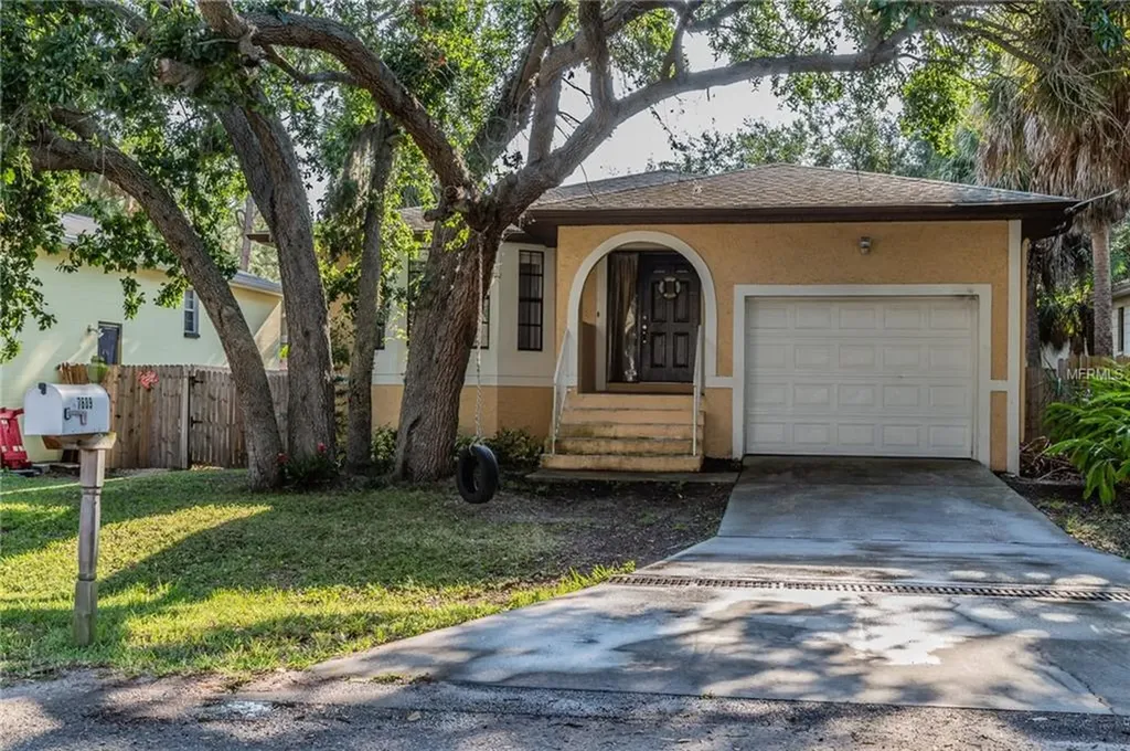 7609 S Sherrill Street Tampa FL 33616