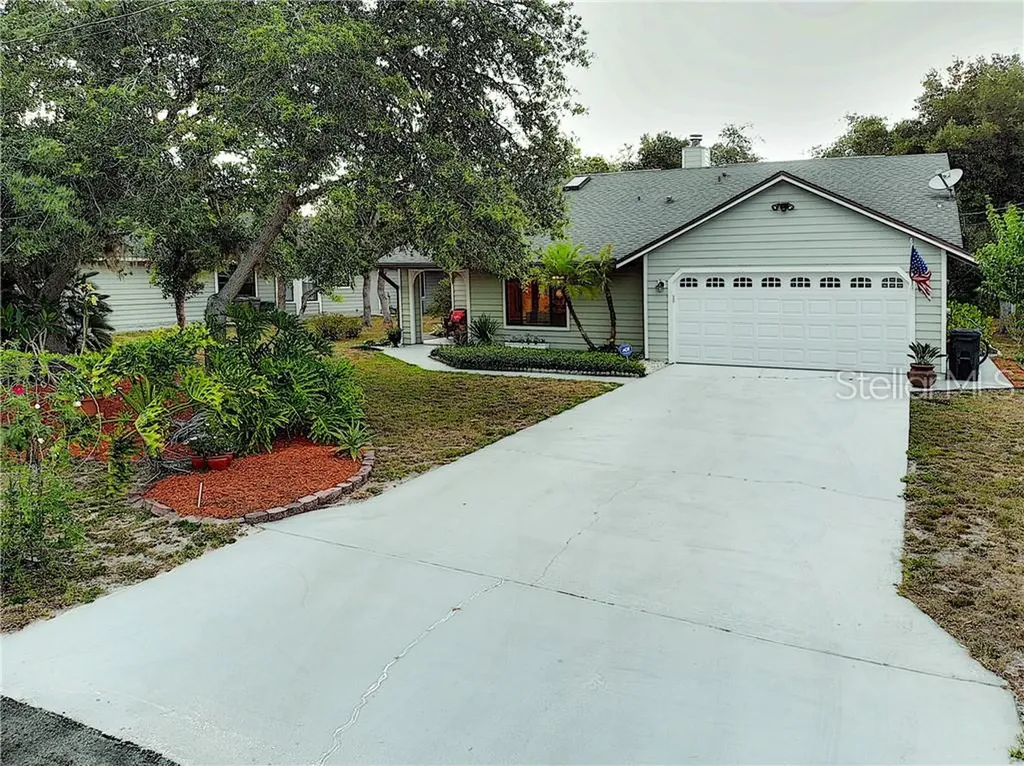 270 W 11th Street Chuluota FL 32766