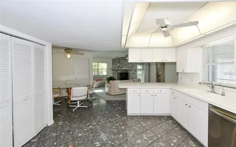 5778 Helen Way Sarasota FL 34243