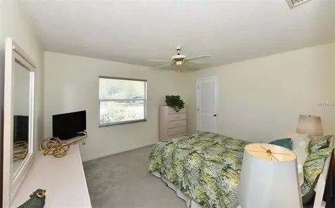 5778 Helen Way Sarasota FL 34243