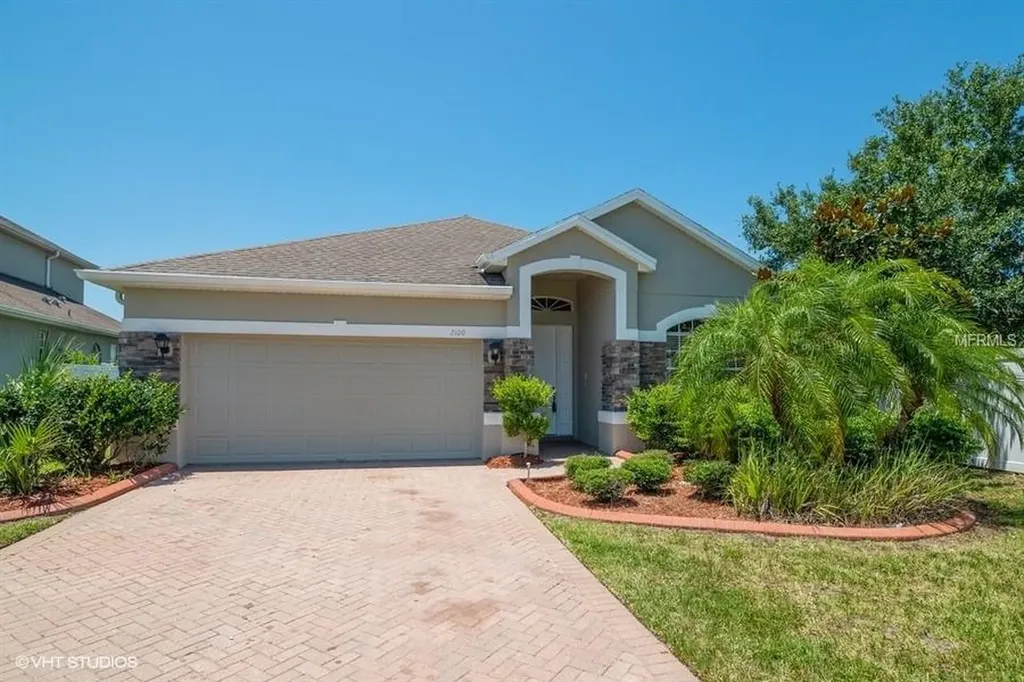 2100 Meadow Vista Court Orlando FL 32824