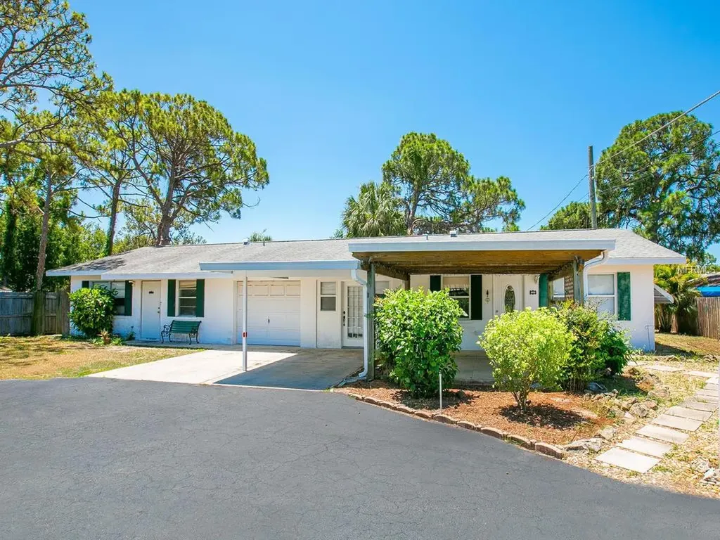 522 66th Avenue W Bradenton FL 34207
