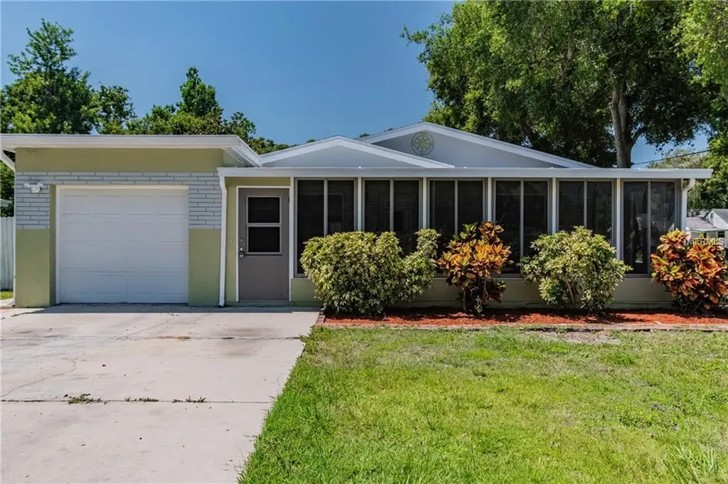 5490 77th Avenue N Pinellas Park FL 33781