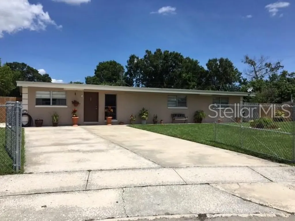 7508 Carolton Circle Tampa FL 33619