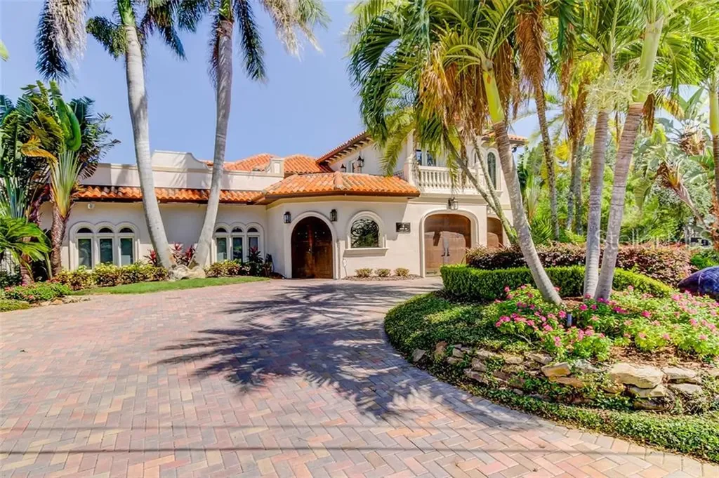 6 Sandpiper Road Tampa FL 33609