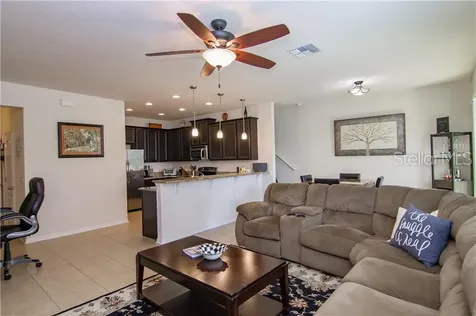 9093 Shepton Street Orlando FL 32825