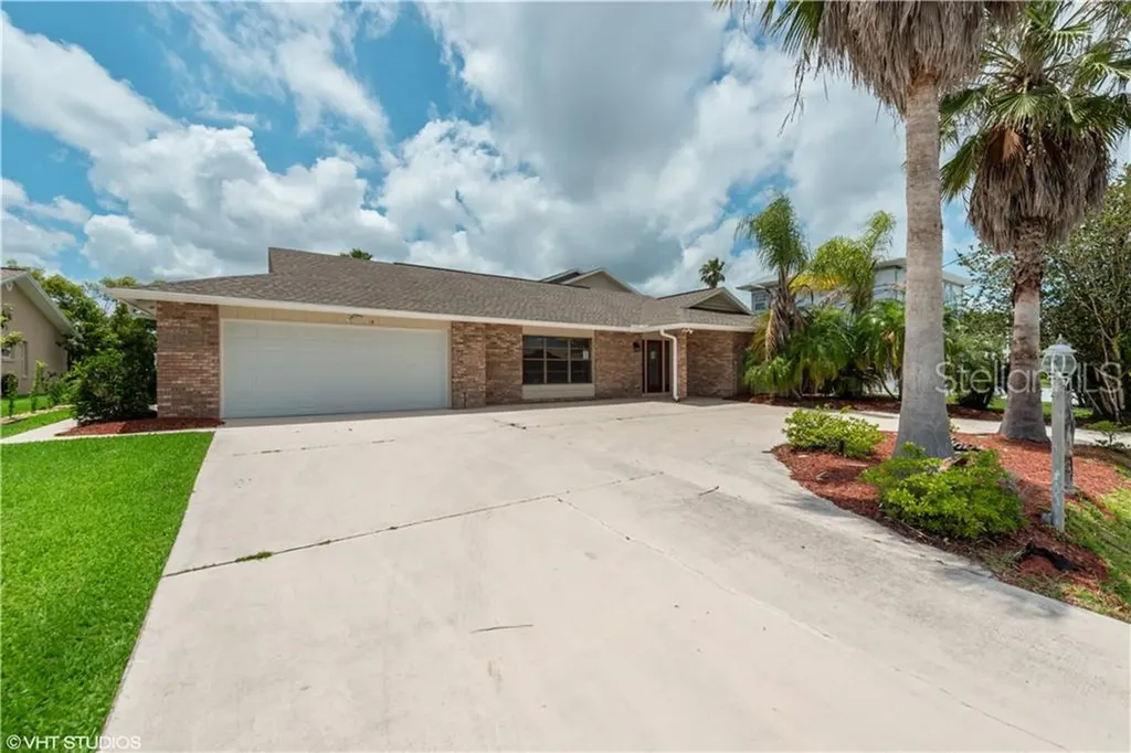 14 Cloverdale Court S Palm Coast FL 32137