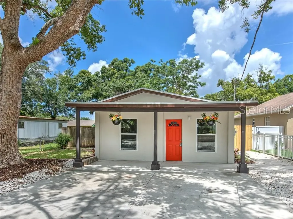 7218 N Amos Avenue Tampa FL 33614
