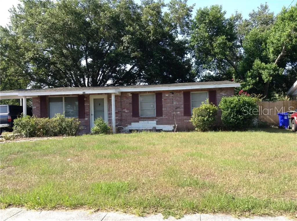 2115 Smithfield Circle S Lakeland FL 33801