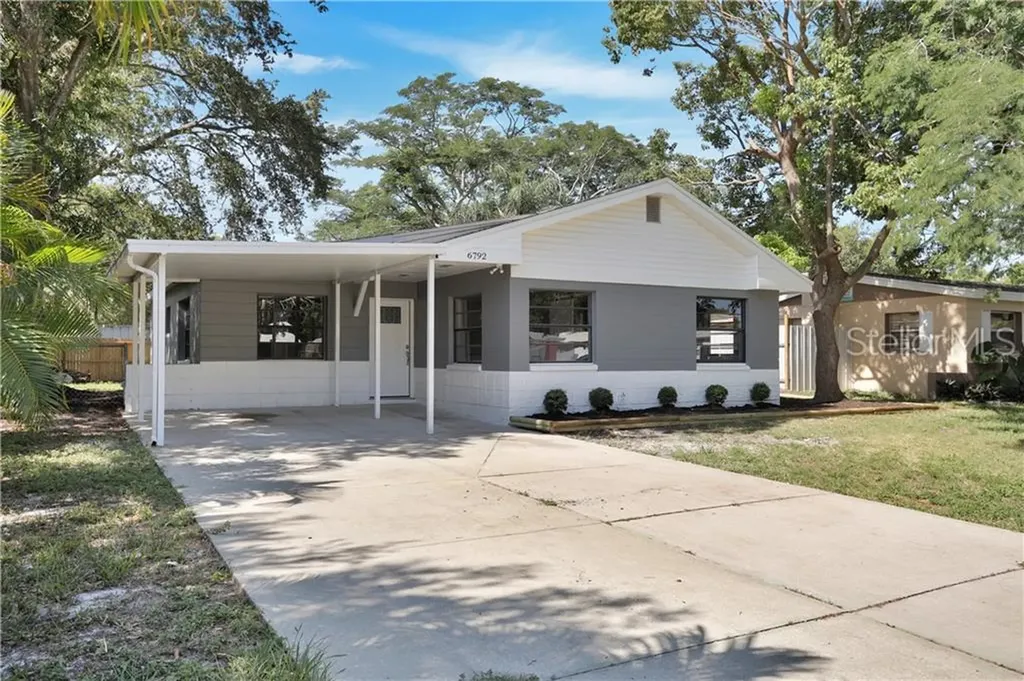 6792 80th Avenue N Pinellas Park FL 33781