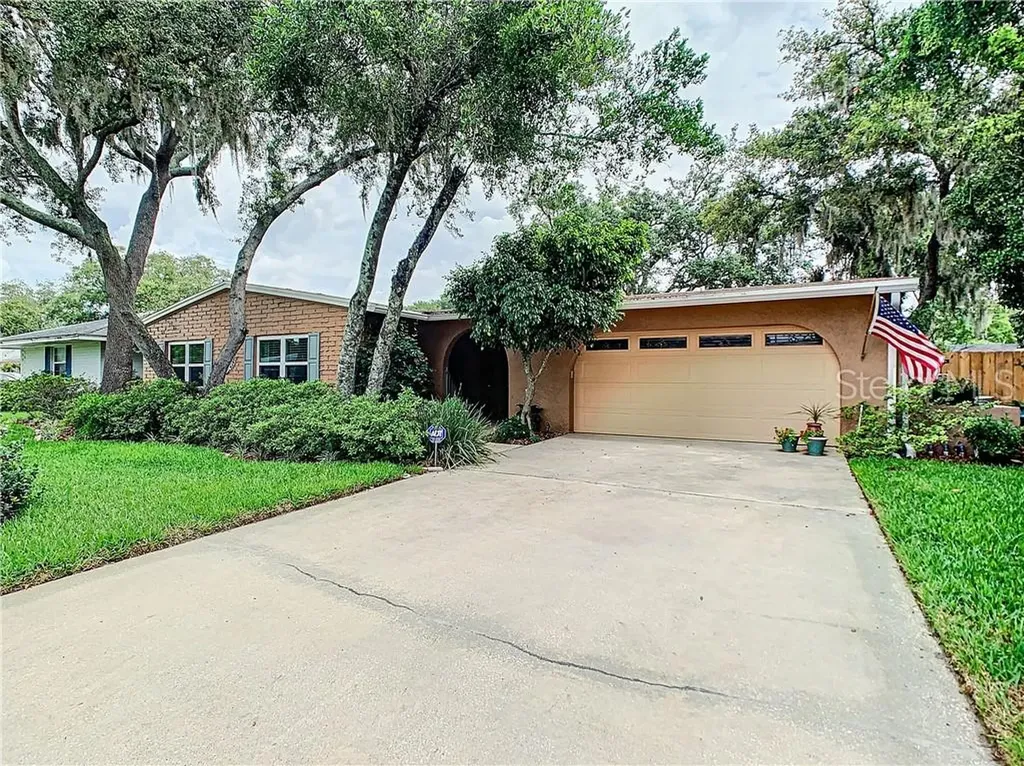 2467 Worthington Road Maitland FL 32751
